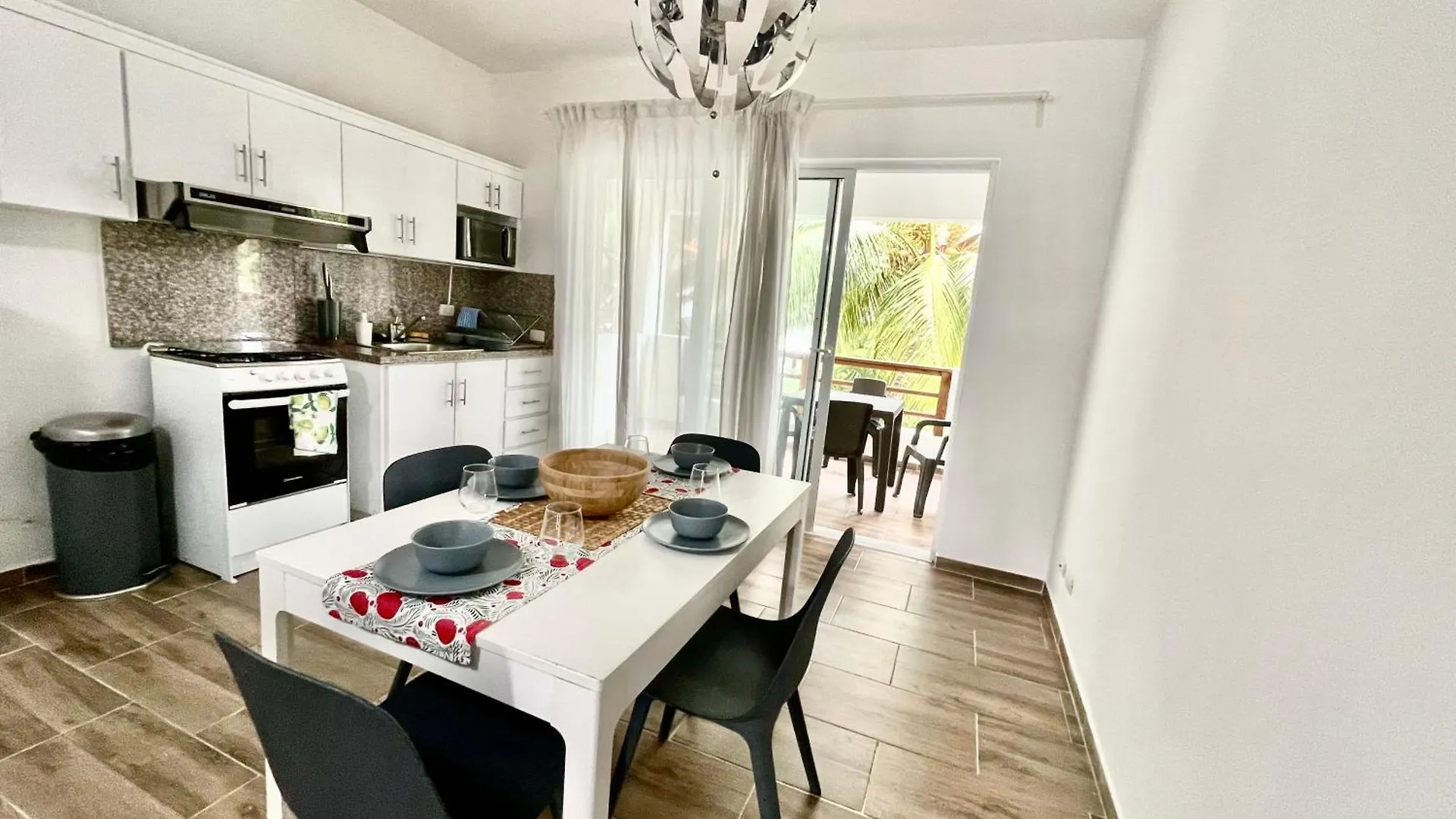 Апартаменты Bright Bayahibe Condo With Pool & Beach